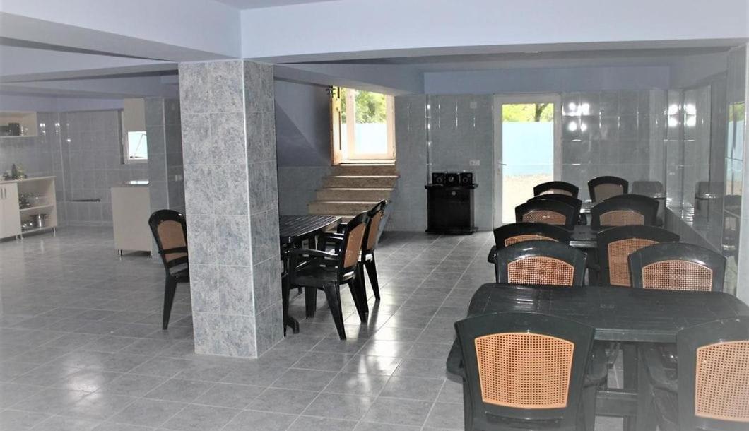 Rio Gonio Hotel Bagian luar foto